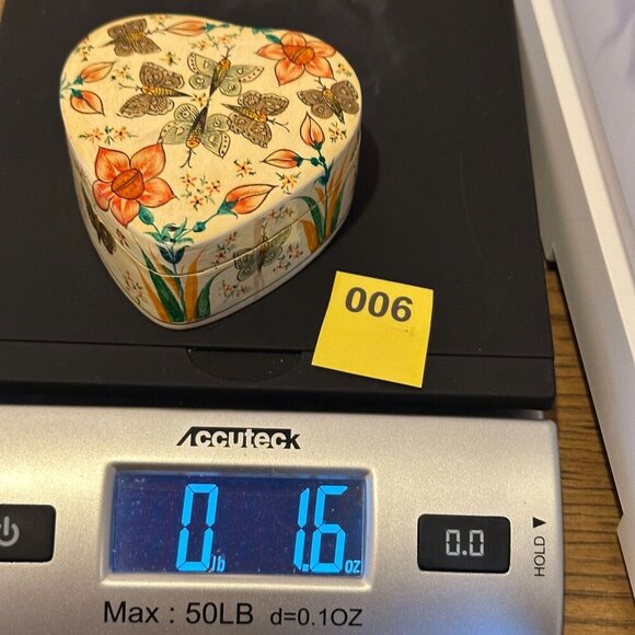 Vintage Handmade Fetco Kashmir Heart Shaped Lacquered Trinket Box Botanical - Picture 10 of 10